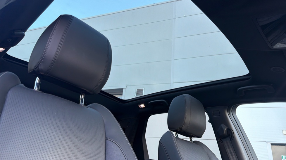 Land Rover Discovery Sport 2.0 D200 Dynamic SE 5dr Auto [5 Seat] Diesel Station Wagon - Image 34