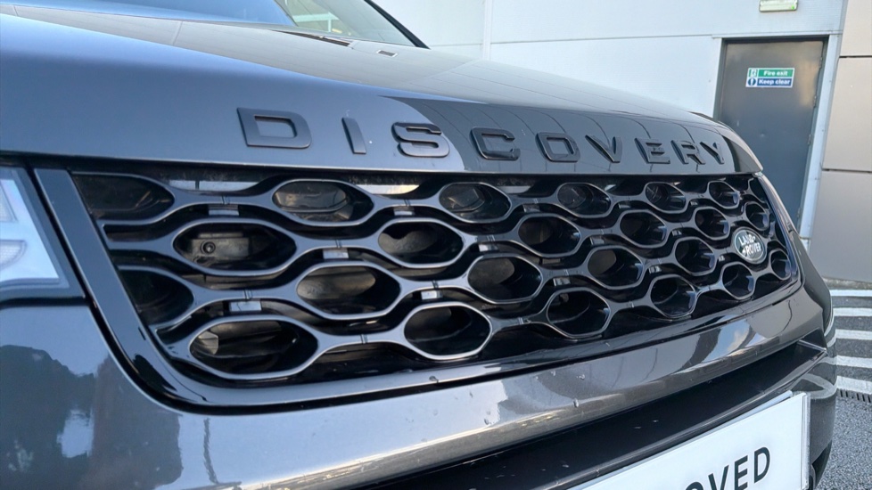 Land Rover Discovery Sport 2.0 D200 Dynamic SE 5dr Auto [5 Seat] Diesel Station Wagon - Image 37
