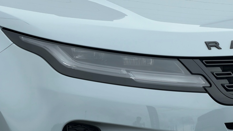 Land Rover Range Rover Evoque 2.0 D200 Dynamic SE 5dr Auto Diesel Hatchback - Image 17