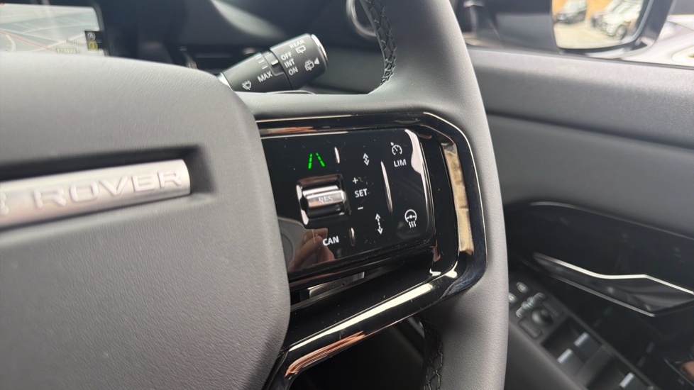 Land Rover Range Rover Evoque 2.0 D200 Dynamic SE 5dr Auto Diesel Hatchback - Image 29