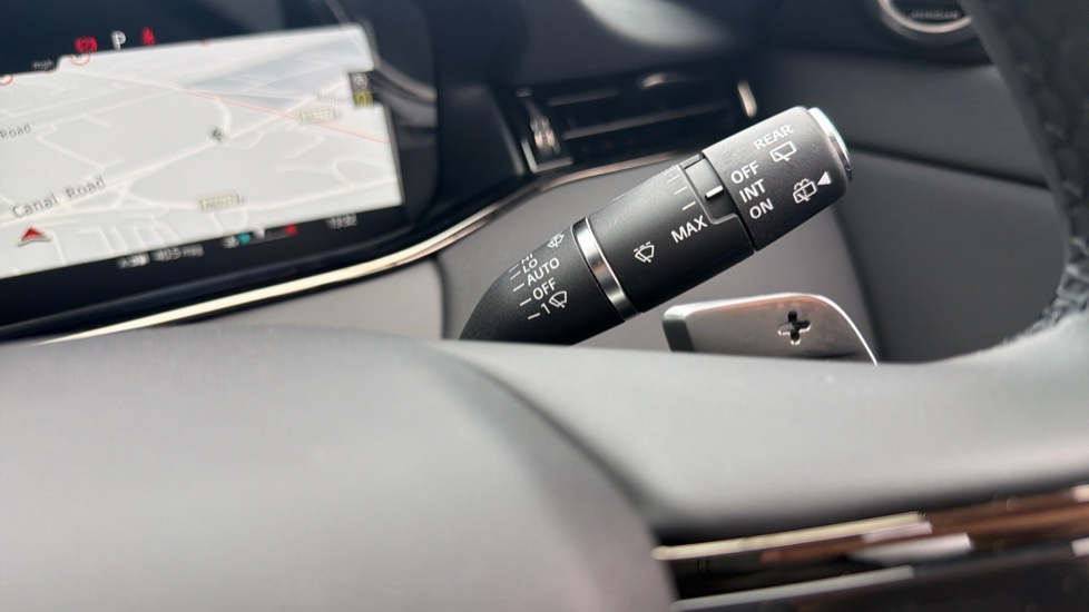 Land Rover Range Rover Evoque 2.0 D200 Dynamic SE 5dr Auto Diesel Hatchback - Image 30