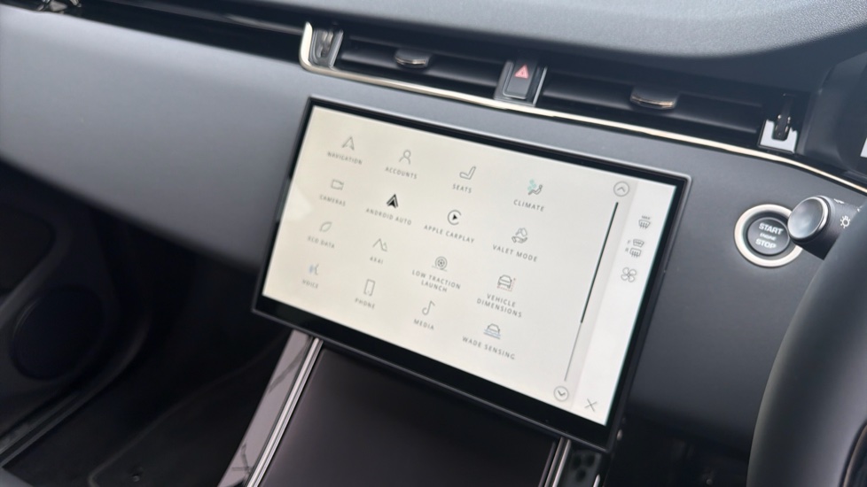 Land Rover Range Rover Evoque 2.0 D200 Dynamic SE 5dr Auto Diesel Hatchback - Image 32
