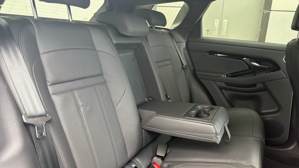 Land Rover Range Rover Evoque 2.0 D200 Dynamic SE 5dr Auto Diesel Hatchback - Image 36
