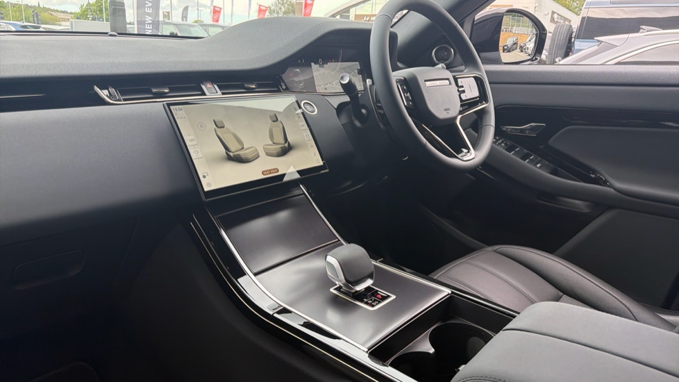 Land Rover Range Rover Evoque 2.0 D200 Dynamic SE 5dr Auto Diesel Hatchback - Image 39