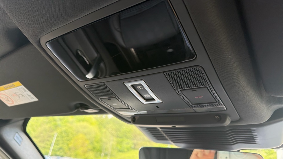 Land Rover Discovery Sport 1.5 P270e Landmark 5dr Auto [5 Seat] Station Wagon - Image 35