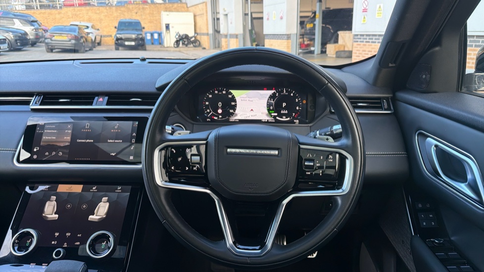 Land Rover Range Rover Velar 2.0 P400e R-Dynamic HSE 5dr Auto Estate - Image 15