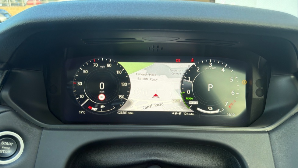 Land Rover Range Rover Velar 2.0 P400e R-Dynamic HSE 5dr Auto Estate - Image 16