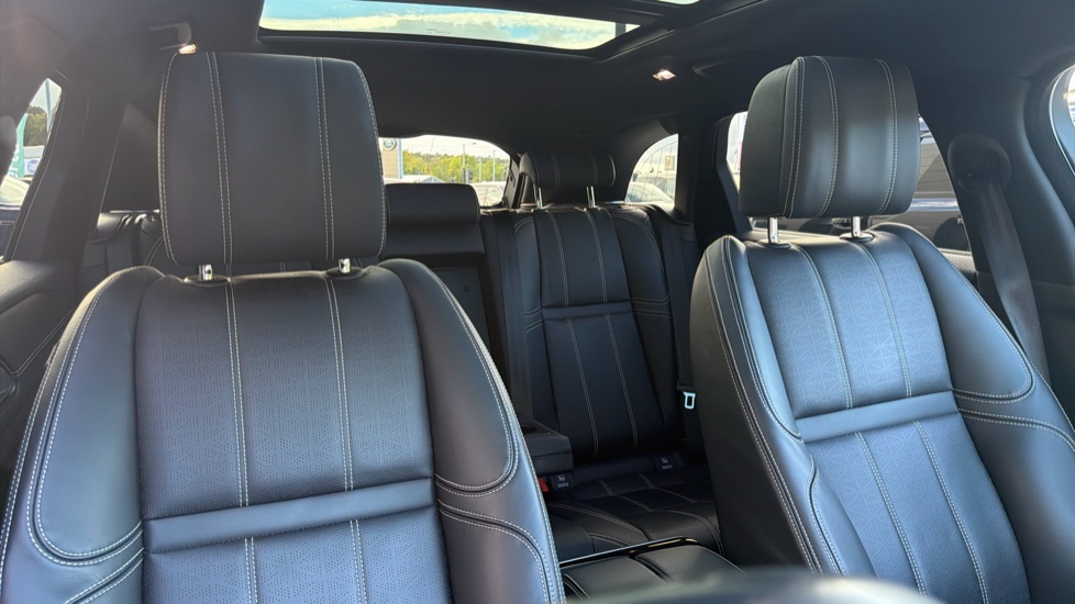 Land Rover Range Rover Velar 2.0 P400e R-Dynamic HSE 5dr Auto Estate - Image 29
