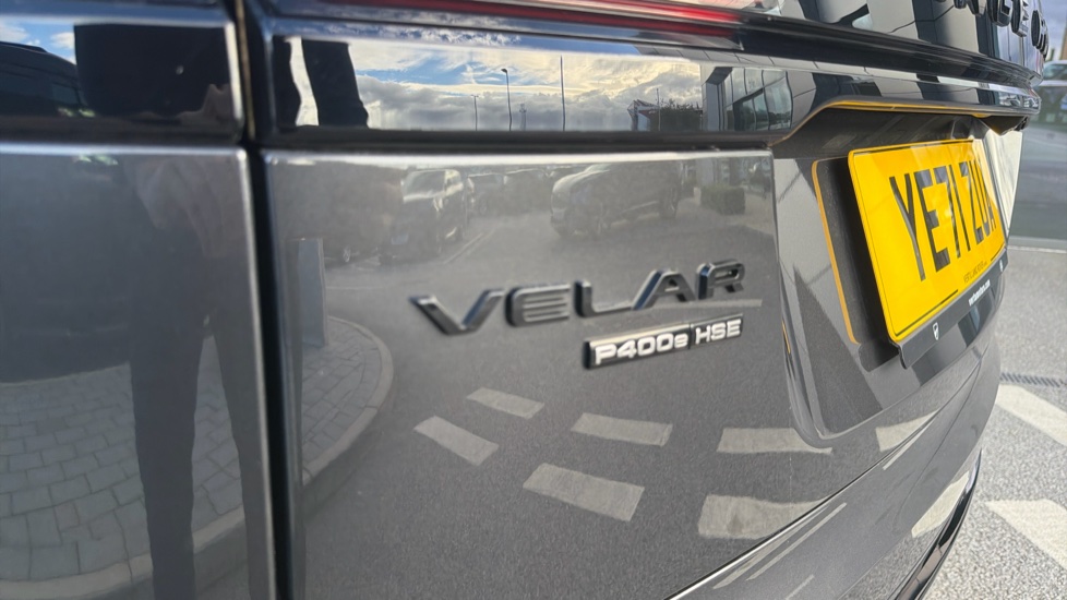 Land Rover Range Rover Velar 2.0 P400e R-Dynamic HSE 5dr Auto Estate - Image 39