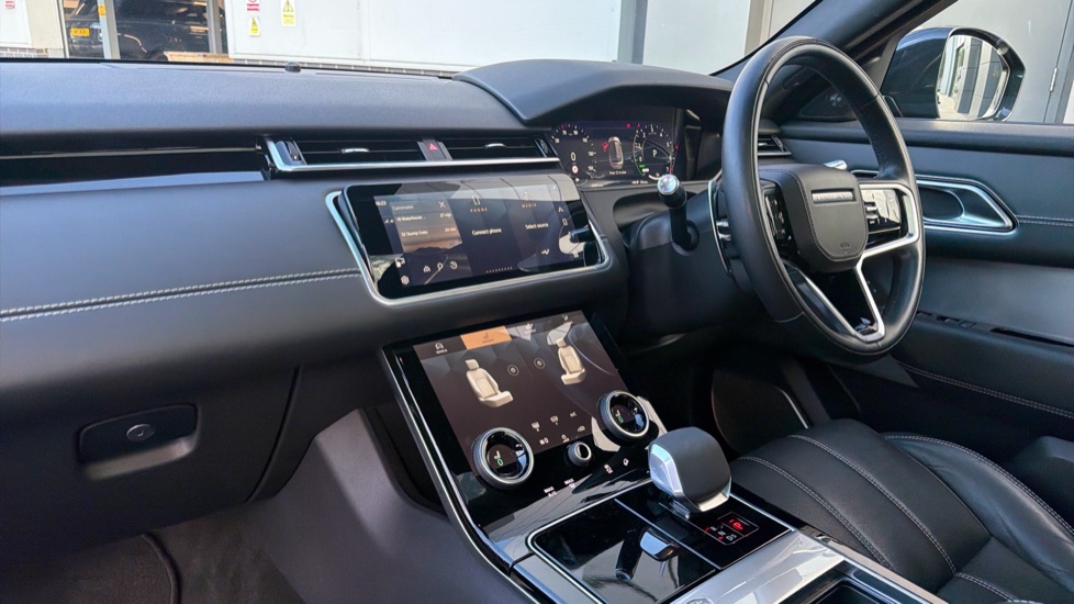 Land Rover Range Rover Velar 2.0 P400e R-Dynamic HSE 5dr Auto Estate - Image 42