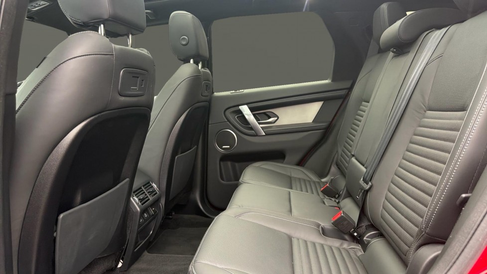 Land Rover Discovery Sport 2.0 D200 Dynamic HSE 5dr Auto [5 Seat] Diesel Station Wagon - Image 4