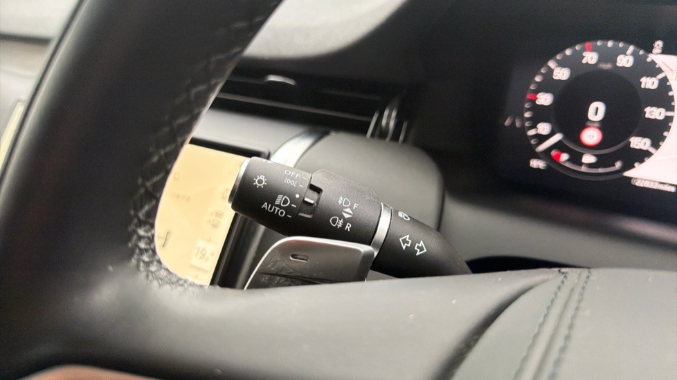 Land Rover Discovery Sport 2.0 D200 Dynamic HSE 5dr Auto [5 Seat] Diesel Station Wagon - Image 27