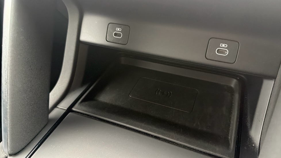 Land Rover Discovery Sport 2.0 D200 Dynamic HSE 5dr Auto [5 Seat] Diesel Station Wagon - Image 30
