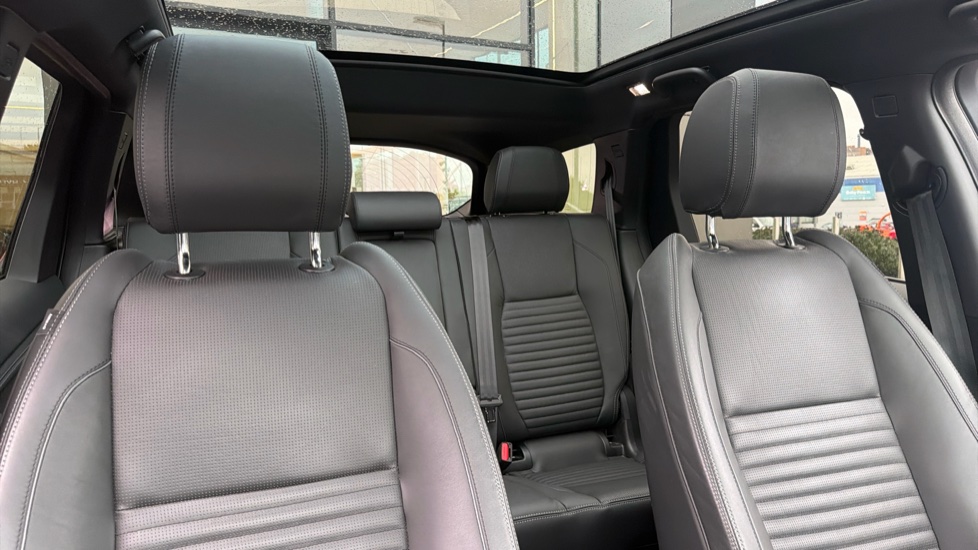 Land Rover Discovery Sport 2.0 D200 Dynamic HSE 5dr Auto [5 Seat] Diesel Station Wagon - Image 36