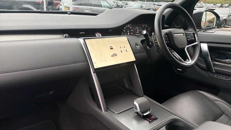 Land Rover Discovery Sport 2.0 D200 Dynamic HSE 5dr Auto [5 Seat] Diesel Station Wagon - Image 45