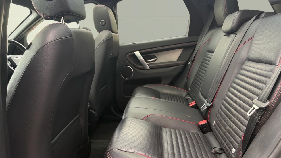 Land Rover Discovery Sport 1.5 P300e Urban Edition 5dr Auto [5 Seat] Station Wagon - Image 4