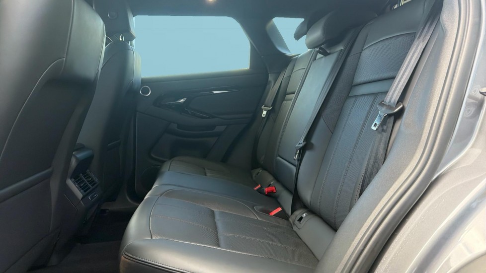 Land Rover Range Rover Evoque 2.0 D200 Dynamic HSE 5dr Auto Diesel Hatchback - Image 4