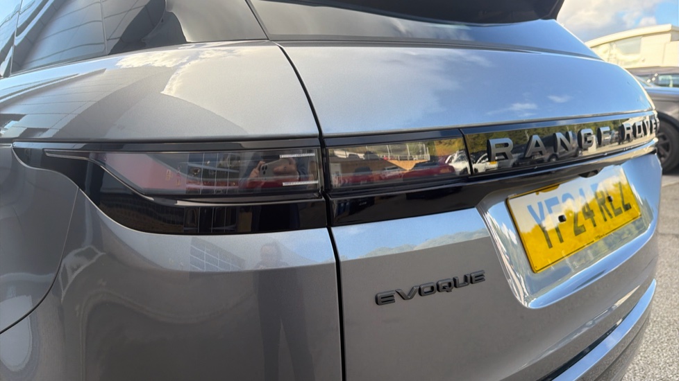 Land Rover Range Rover Evoque 2.0 D200 Dynamic HSE 5dr Auto Diesel Hatchback - Image 19
