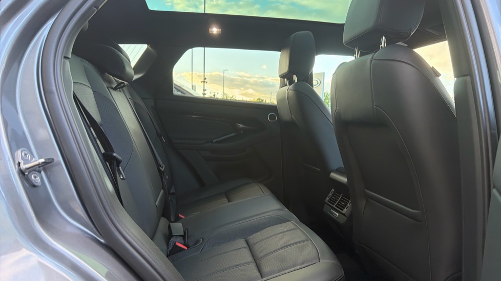 Land Rover Range Rover Evoque 2.0 D200 Dynamic HSE 5dr Auto Diesel Hatchback - Image 26