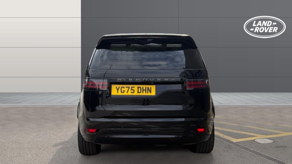 Land Rover Discovery 3.0 D350 Dynamic HSE 5dr Auto Diesel Station Wagon - Image 6