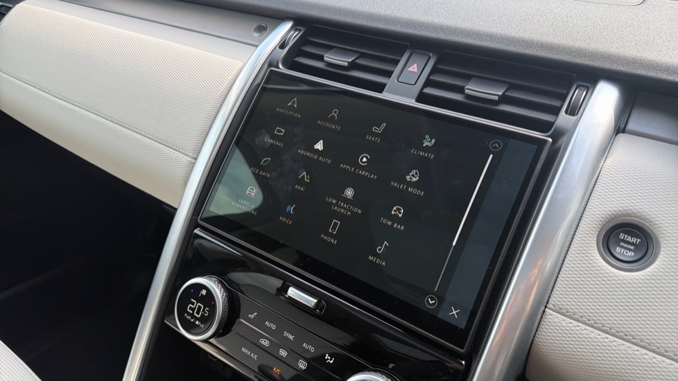 Land Rover Discovery 3.0 D350 Dynamic HSE 5dr Auto Diesel Station Wagon - Image 36