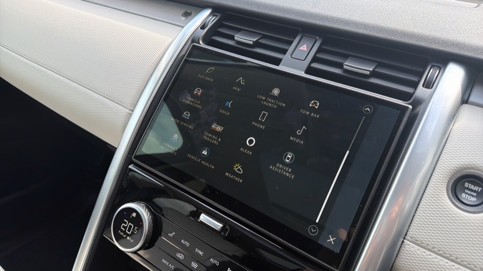Land Rover Discovery 3.0 D350 Dynamic HSE 5dr Auto Diesel Station Wagon - Image 37
