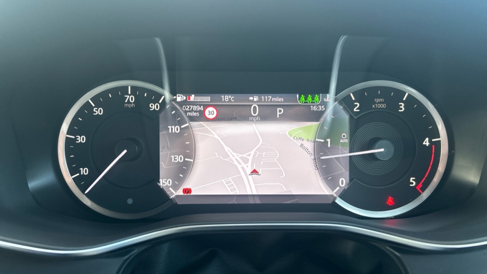 Jaguar F-Pace 2.0 D200 R-Dynamic S 5dr Auto AWD Diesel Estate - Image 16