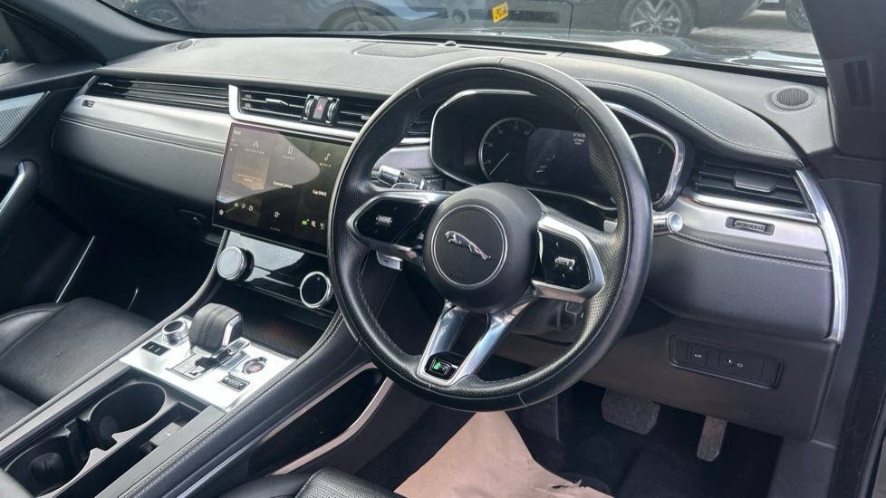 Jaguar F-Pace 2.0 D200 R-Dynamic S 5dr Auto AWD Diesel Estate - Image 39