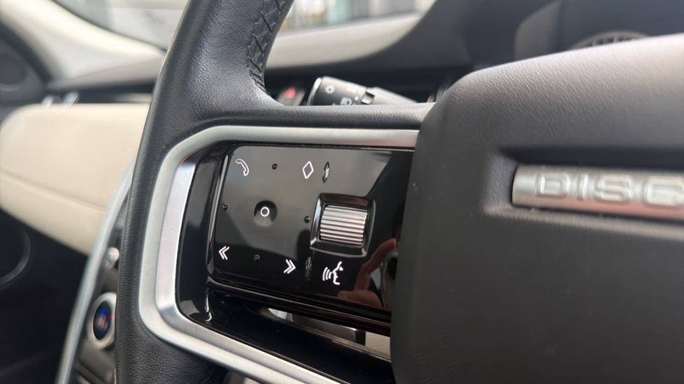 Land Rover Discovery Sport 1.5 P300e R-Dynamic SE 5dr Auto [5 Seat] Station Wagon - Image 27