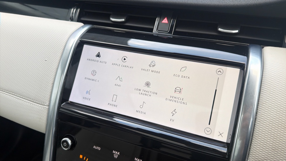 Land Rover Discovery Sport 1.5 P300e R-Dynamic SE 5dr Auto [5 Seat] Station Wagon - Image 32