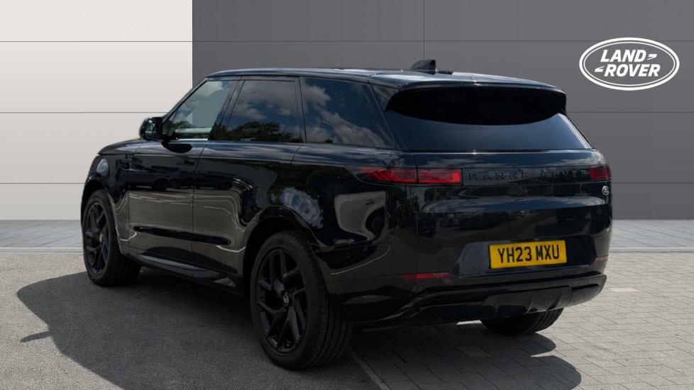 Land Rover Range Rover Sport 3.0 D300 Dynamic SE 5dr Auto Diesel Estate - Image 2
