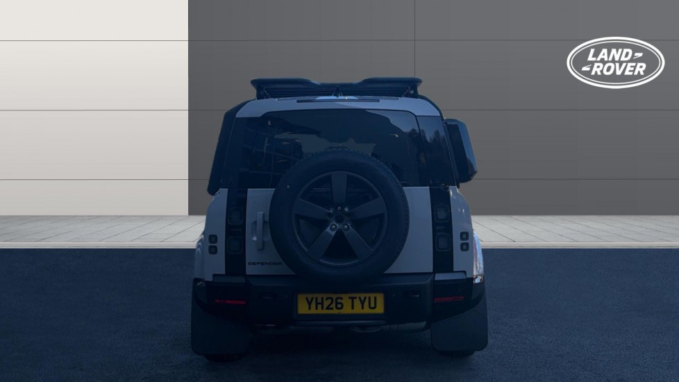 Land Rover Defender 3.0 D250 X-Dynamic SE 110 5dr Auto Diesel Estate - Image 6