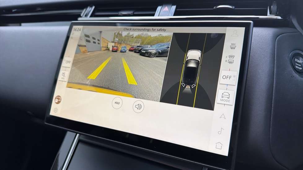 Land Rover Range Rover Velar 2.0 D200 MHEV Dynamic SE 5dr Auto Diesel Estate - Image 32
