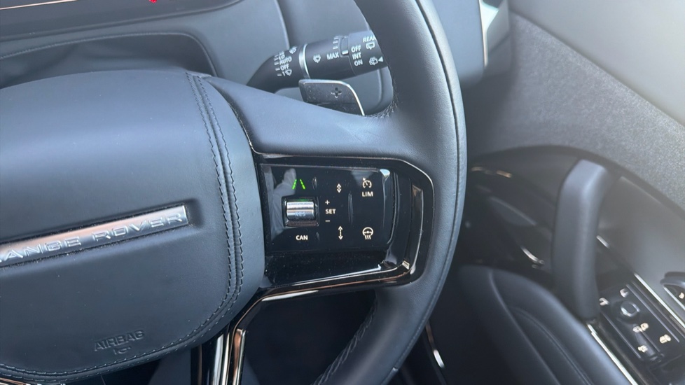 Land Rover Range Rover Sport 3.0 D300 Dynamic SE 5dr Auto Diesel Estate - Image 25