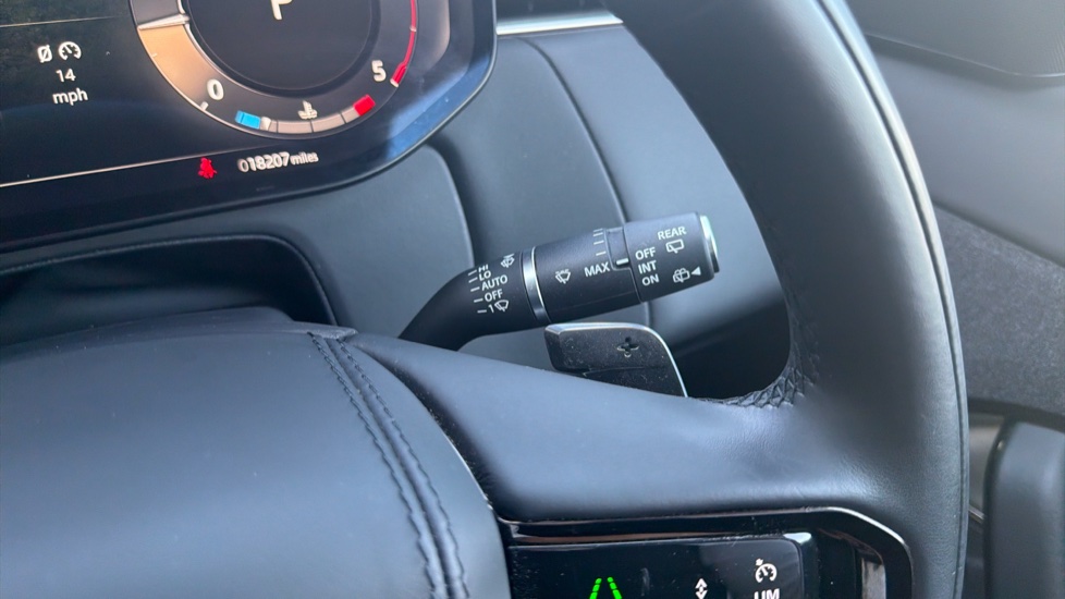 Land Rover Range Rover Sport 3.0 D300 Dynamic SE 5dr Auto Diesel Estate - Image 26