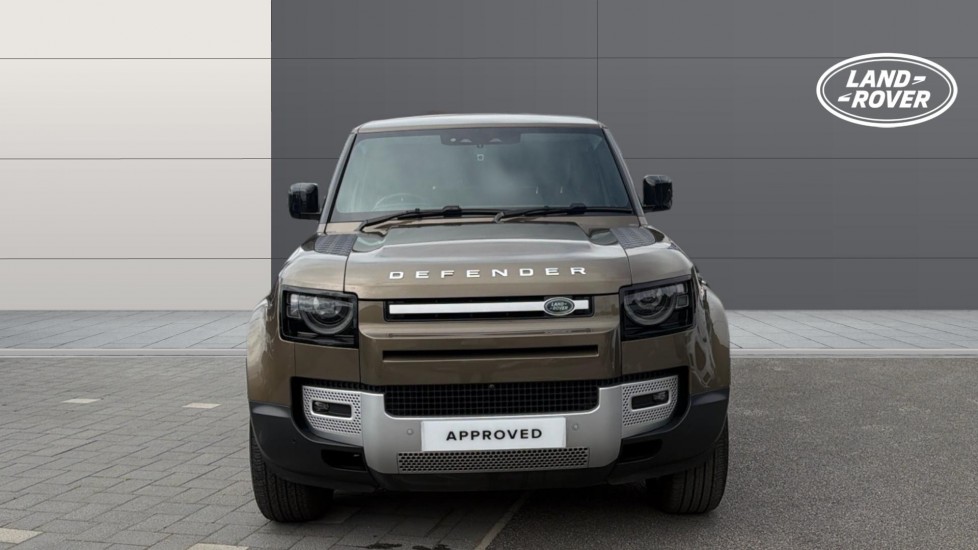 Land Rover Defender 3.0 D250 HSE 90 3dr Auto Diesel Estate - Image 7