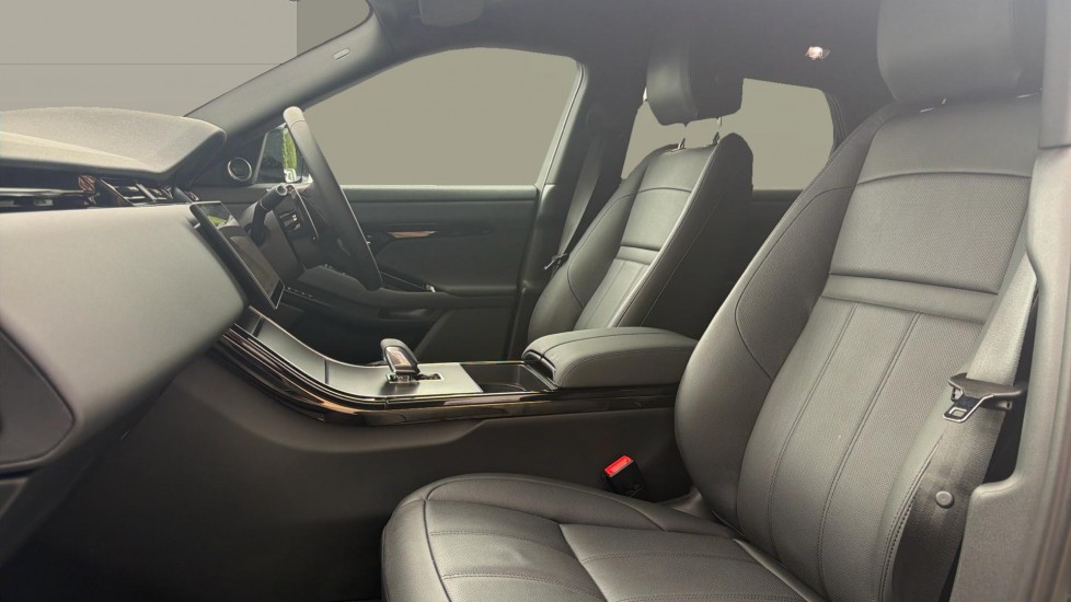 Land Rover Range Rover Evoque 1.5 P270e Dynamic SE 5dr Auto Hatchback - Image 3