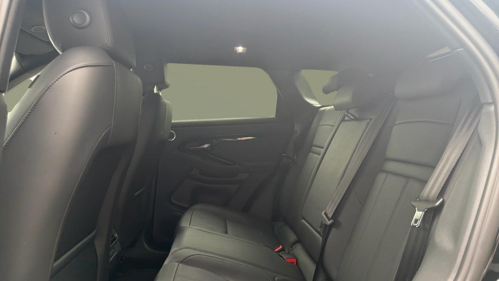 Land Rover Range Rover Evoque 1.5 P270e Dynamic SE 5dr Auto Hatchback - Image 4