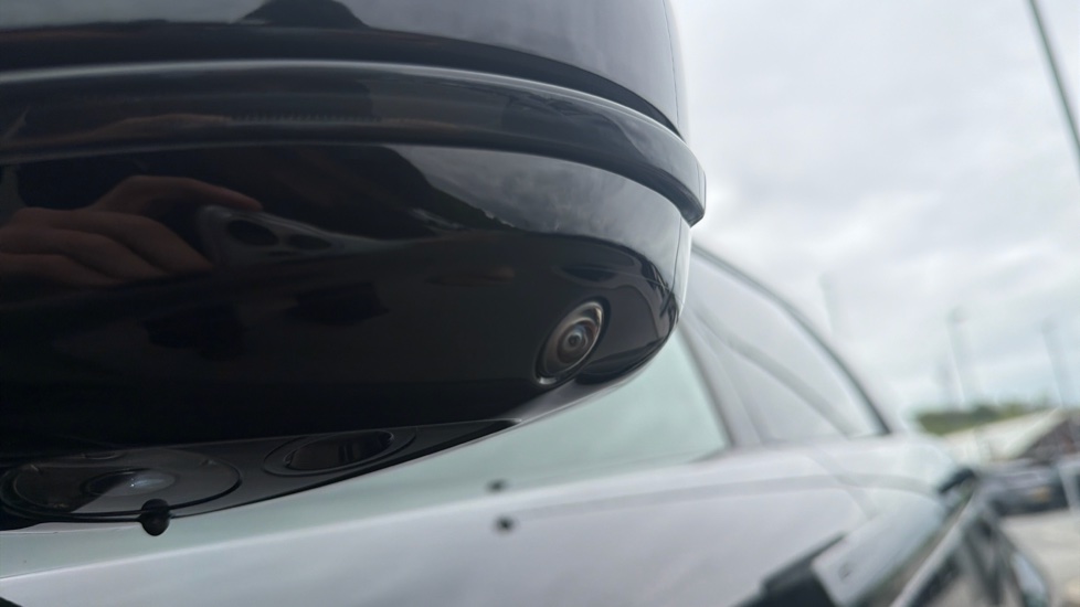 Land Rover Range Rover Evoque 1.5 P270e Dynamic SE 5dr Auto Hatchback - Image 21