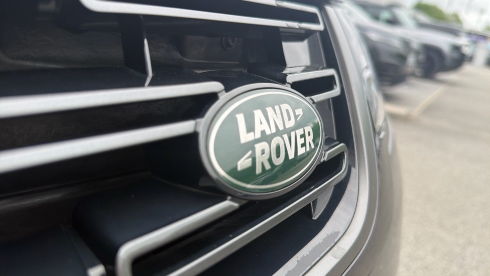 Land Rover Range Rover Evoque 1.5 P270e Dynamic SE 5dr Auto Hatchback - Image 24