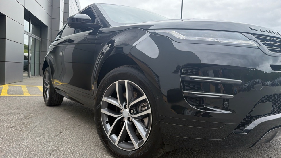 Land Rover Range Rover Evoque 1.5 P270e Dynamic SE 5dr Auto Hatchback - Image 29