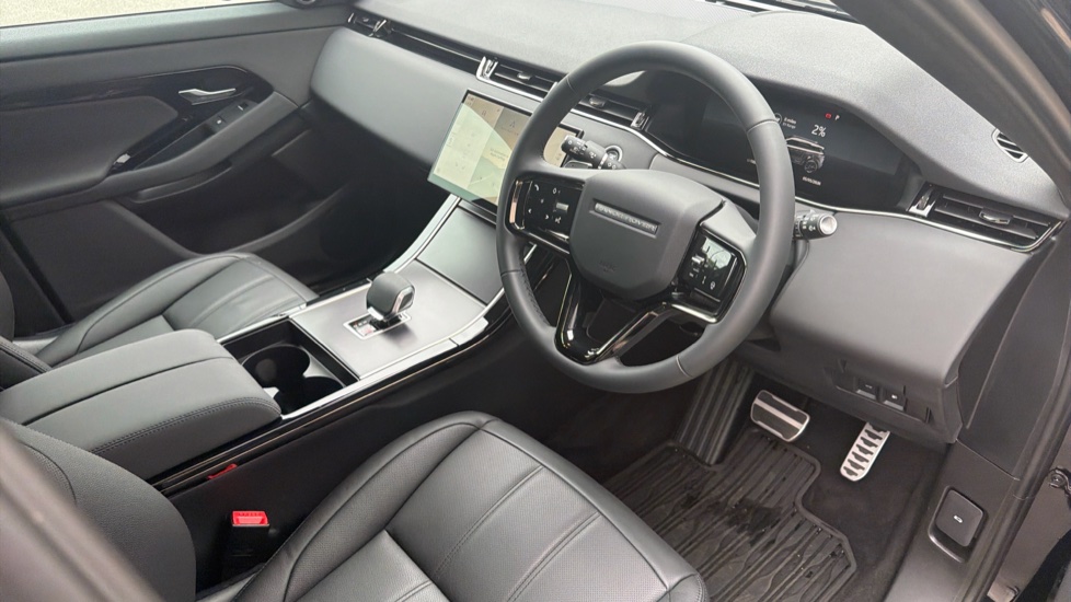 Land Rover Range Rover Evoque 1.5 P270e Dynamic SE 5dr Auto Hatchback - Image 39