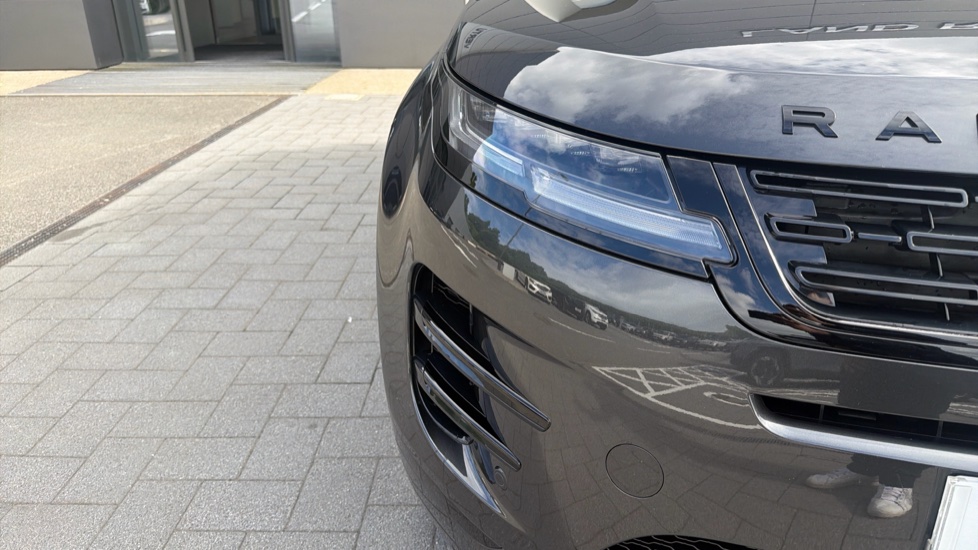 Land Rover Range Rover Evoque 2.0 D200 Autobiography 5dr Auto [Revised] Diesel Hatchback - Image 17
