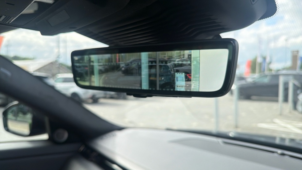 Land Rover Range Rover Evoque 2.0 D200 Autobiography 5dr Auto [Revised] Diesel Hatchback - Image 29