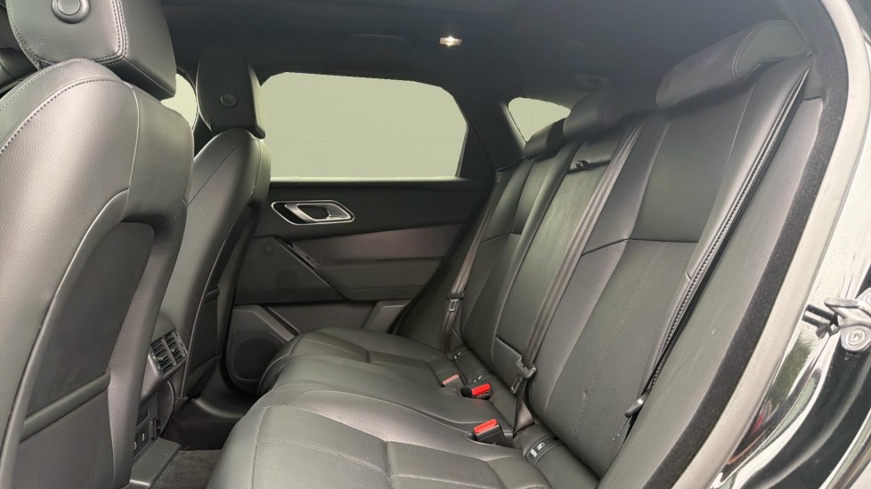 Land Rover Range Rover Velar 2.0 D200 MHEV Dynamic SE 5dr Auto Diesel Estate - Image 4