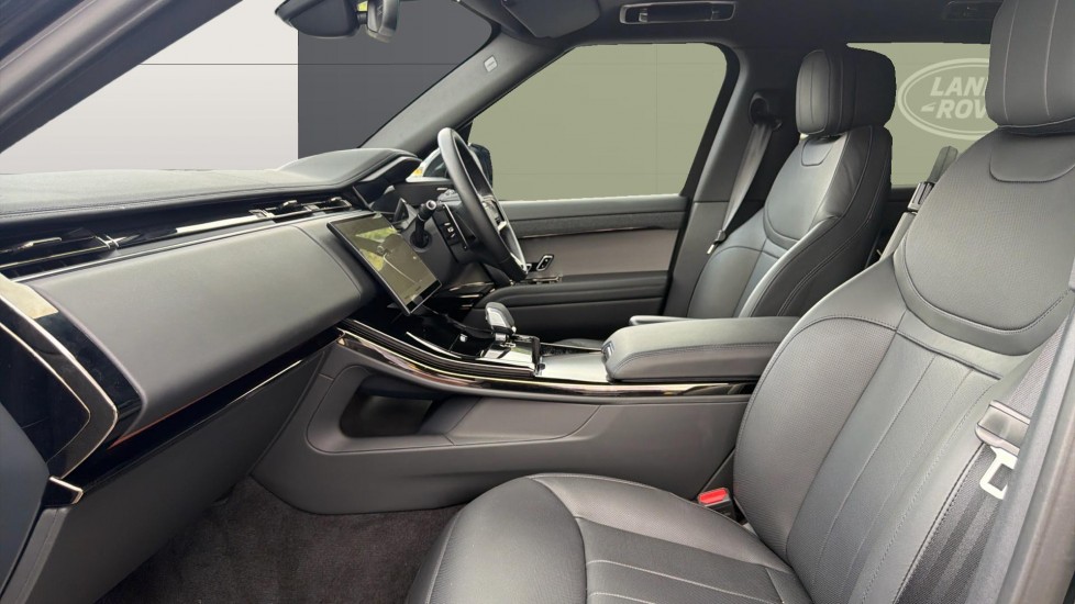 Land Rover Range Rover Sport 3.0 D300 Dynamic SE 5dr Auto Diesel Estate - Image 3