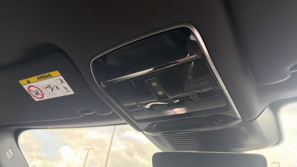 Land Rover Range Rover Sport 3.0 D300 Dynamic SE 5dr Auto Diesel Estate - Image 27
