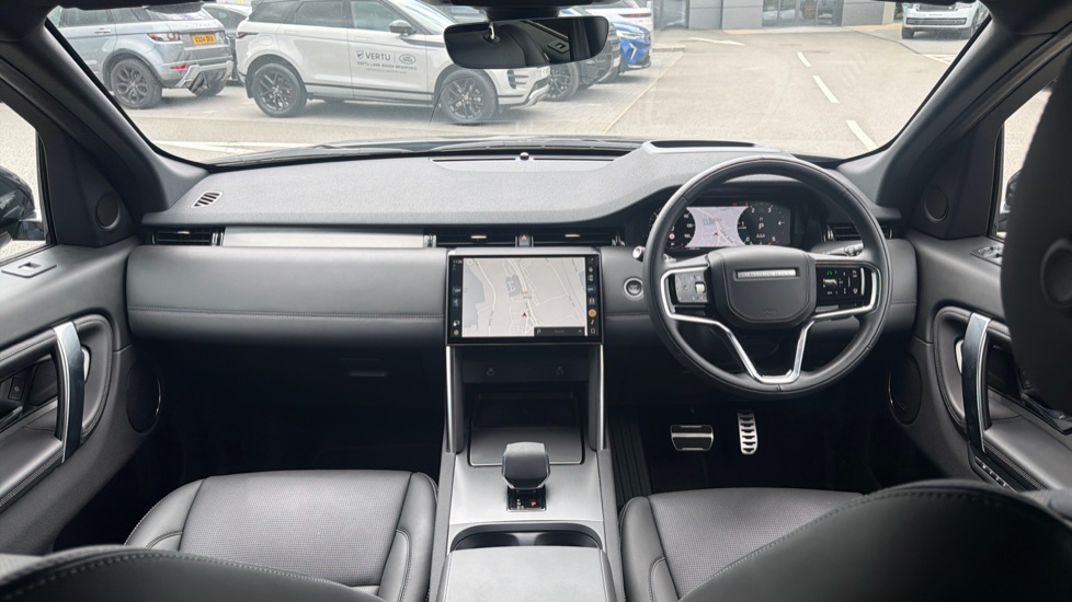 Land Rover Discovery Sport 2.0 D200 Dynamic HSE 5dr Auto [5 Seat] Diesel Station Wagon - Image 9