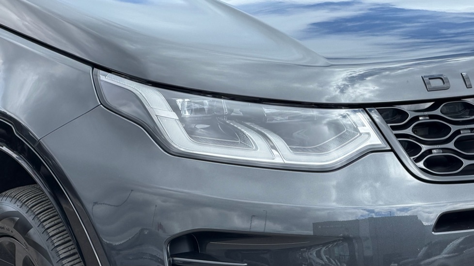 Land Rover Discovery Sport 2.0 D200 Dynamic HSE 5dr Auto [5 Seat] Diesel Station Wagon - Image 17