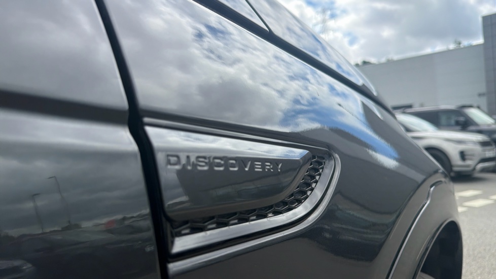 Land Rover Discovery Sport 2.0 D200 Dynamic HSE 5dr Auto [5 Seat] Diesel Station Wagon - Image 20